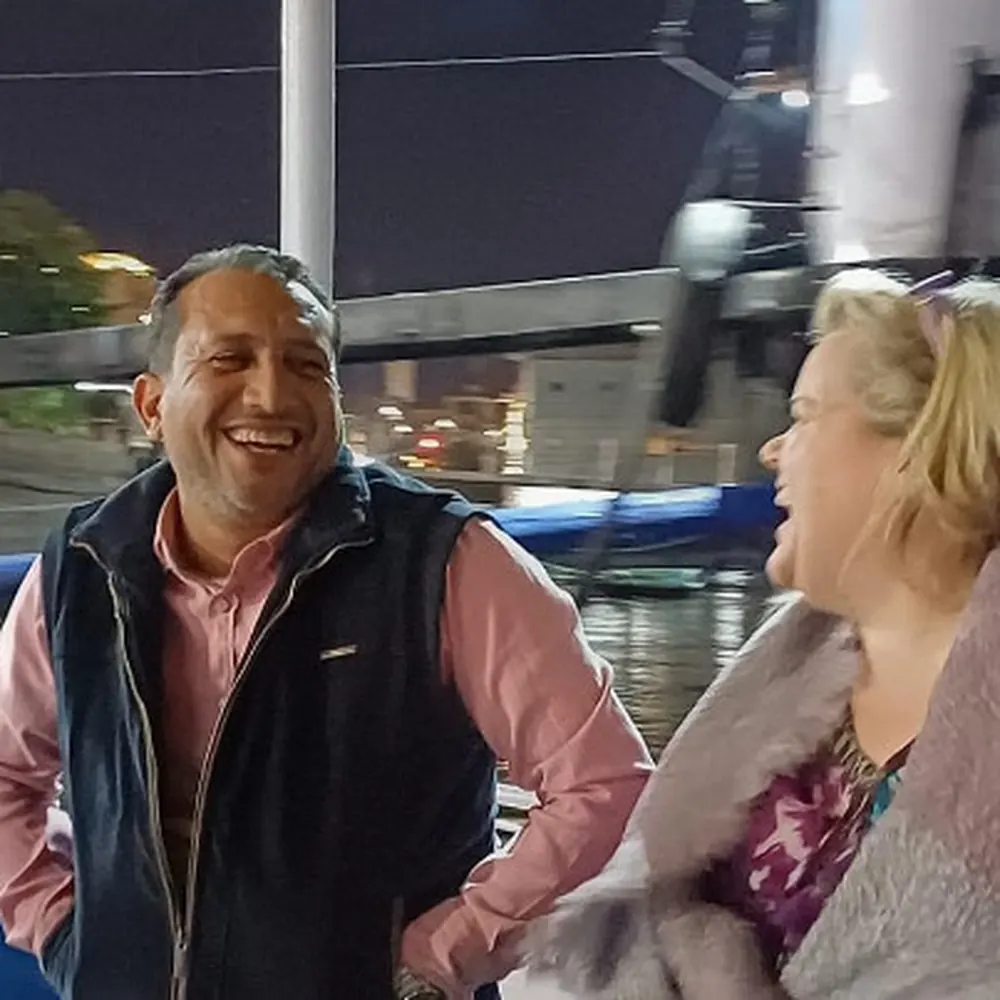 Fara und Hamada als persönliches Team